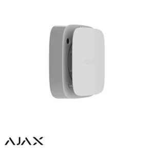Witte, aan de muur bevestigde smart home-sensor waarvan de voorkant is opengeklapt, waardoor de ronde binnensensor zichtbaar is.